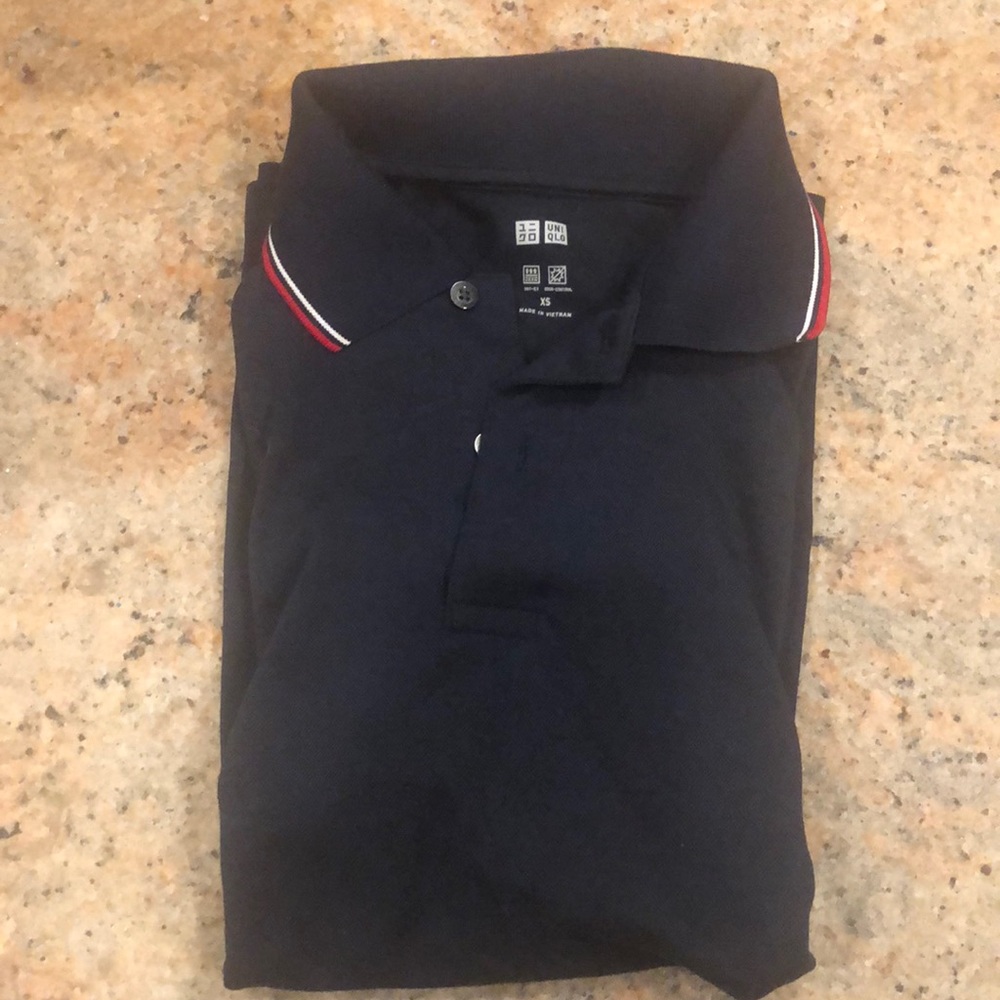 Men’s XS UNIQLO polo